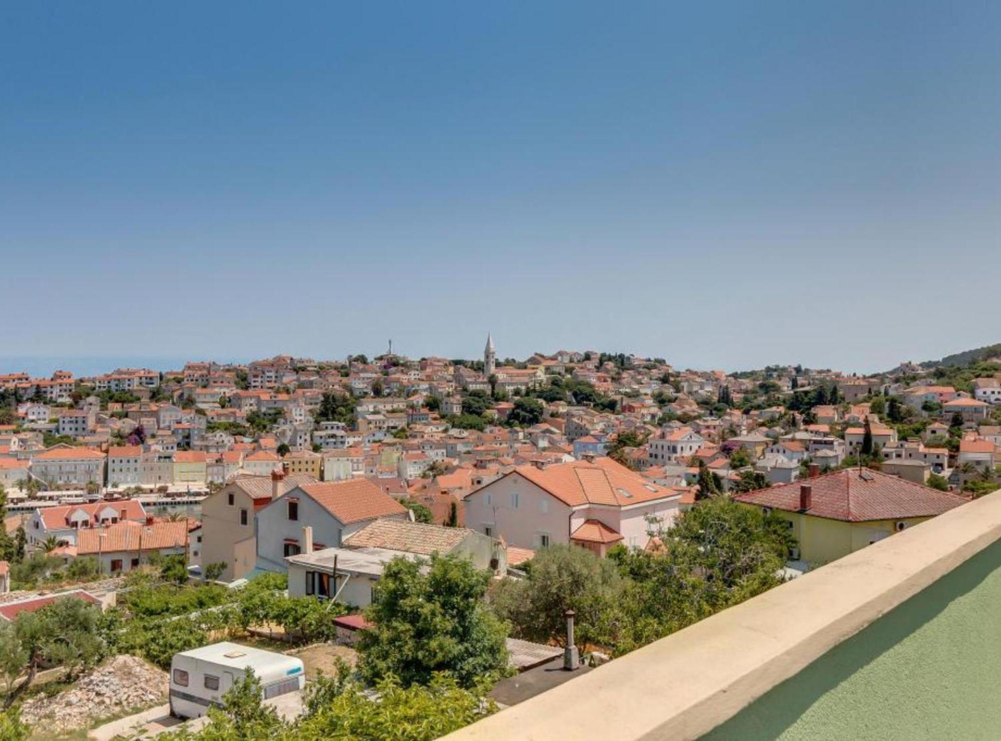 מאלי לוסיניי Pansion Belvedere מראה חיצוני תמונה