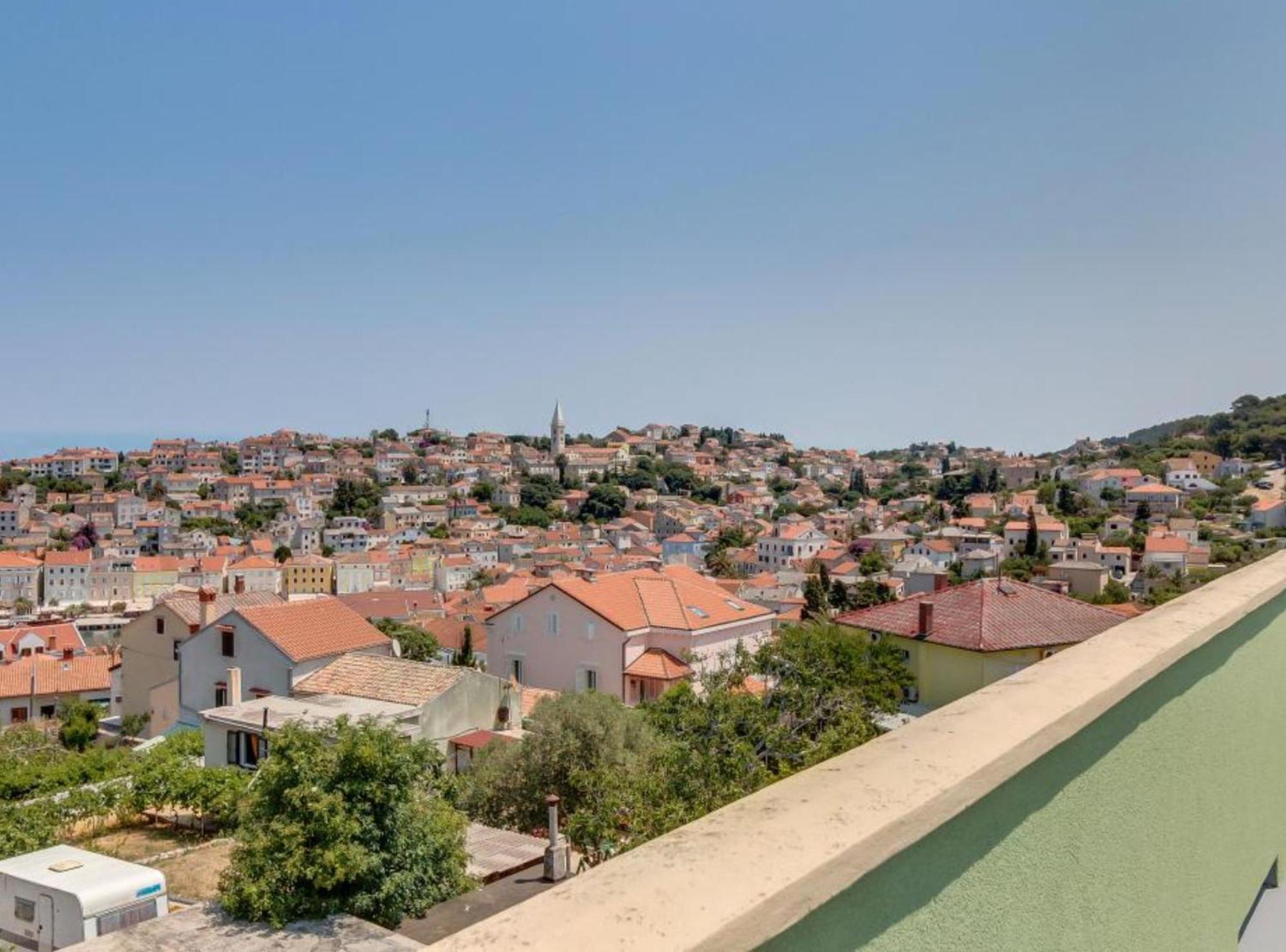 מאלי לוסיניי Pansion Belvedere מראה חיצוני תמונה